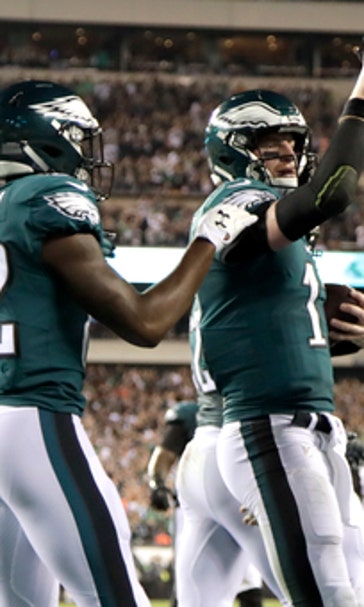Wentz tosses 4 TDs, Eagles beat Redskins 34-24